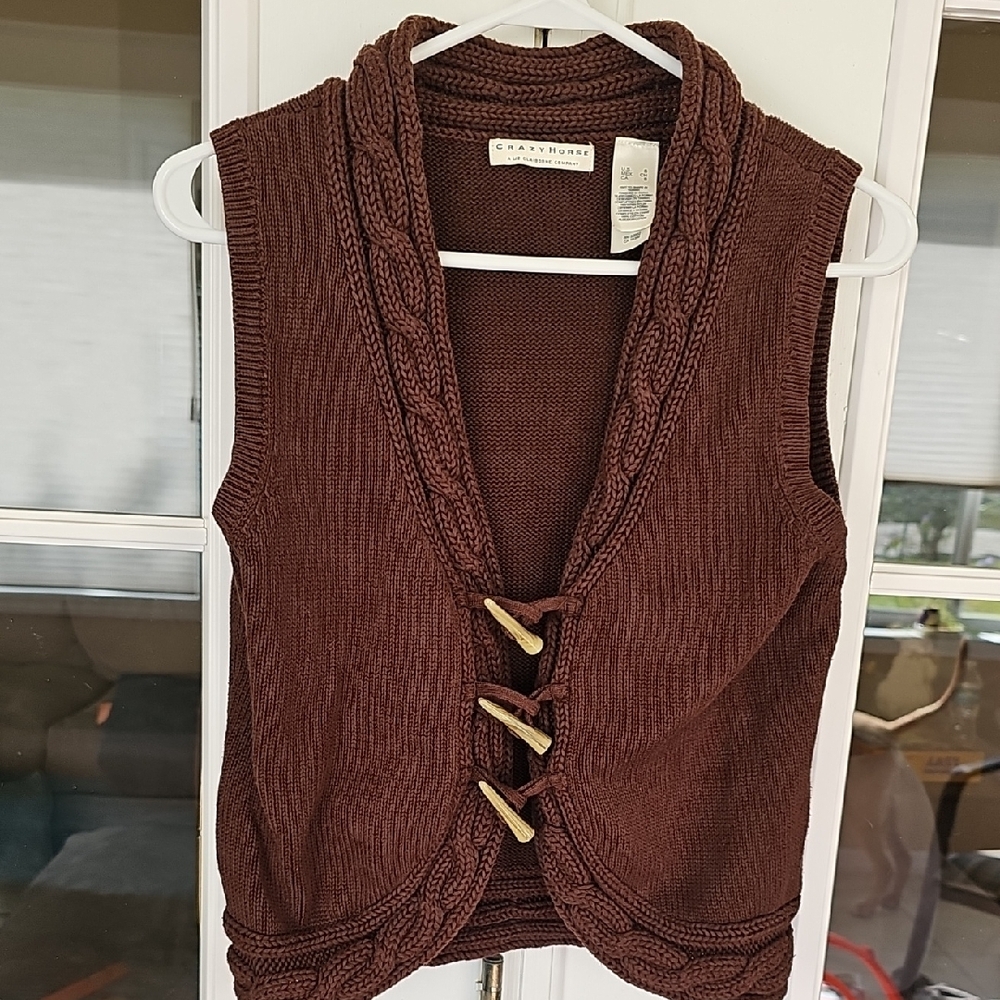 Vintage Brown Cable Knit Vest With Toggles